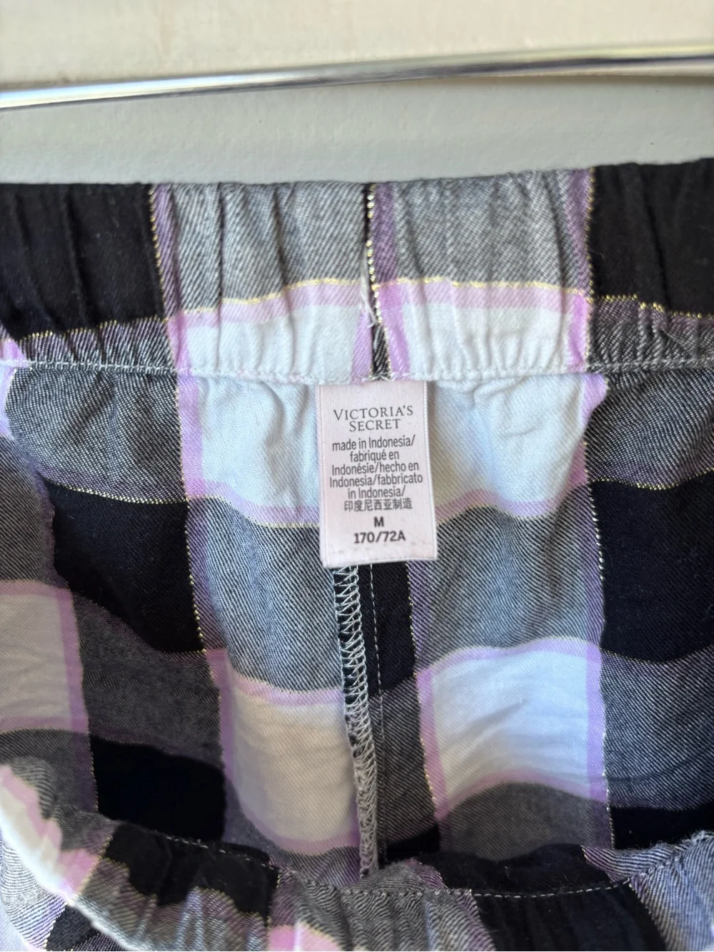 Victoria’s Secret Plaid Pajama Set – Pink/White/Black – Size Medium